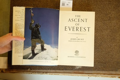 Lot 19 - Hunt (John). The Ascent of Everest, 1st edition, London: Hodder & Stoughton, 1953