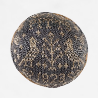 Lot 381 - Pincushion. A rare Valentine knitted pin ball, 1823