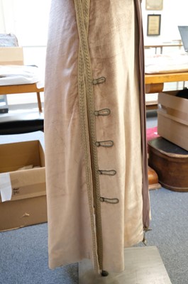 Lot 297 - Clothing. An Edwardian velvet coat, Jean Burger, New York, circa 1910