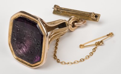 Lot 448 - Fob Seal. A gold and amethyst fob seal mid 19th century
