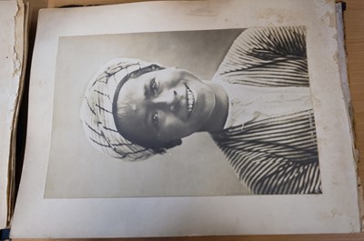 Lot 17 - Great Britain & Europe. A collection of 16 photograph albums, late 19th/20th c.