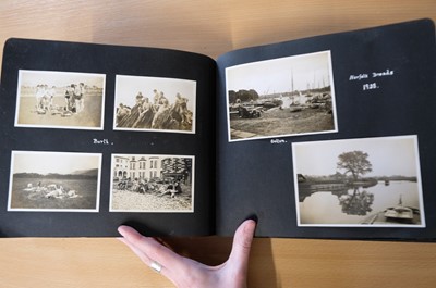 Lot 17 - Great Britain & Europe. A collection of 16 photograph albums, late 19th/20th c.