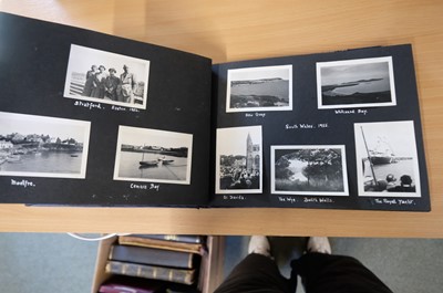 Lot 17 - Great Britain & Europe. A collection of 16 photograph albums, late 19th/20th c.