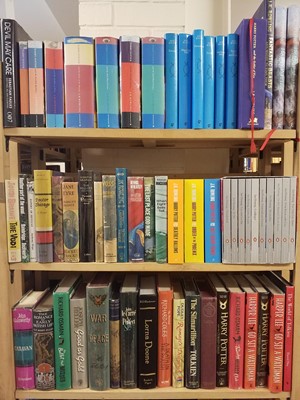 Lot 471 - Modern Fiction. A large collection of modern fiction