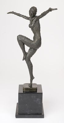 Lot 506 - Chiparus (Demétre Haralamb, 1886-1947). A large art deco style bronze in the style of Chiparus