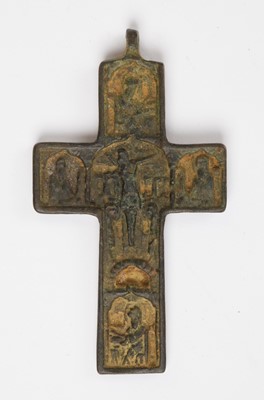 Lot 501 - Antiquity. A Medieval bronze pendant cross, circa 15th century