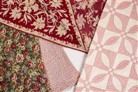 Lot 440 - Quilt.