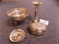 Lot 301 - Mixed Silver.